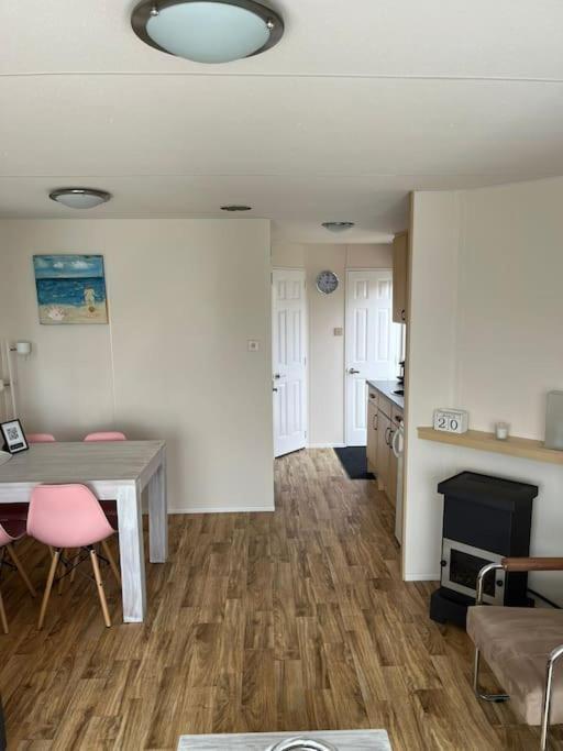 Chalet + Tiny House Nabij Strand Petten Eksteriør bilde
