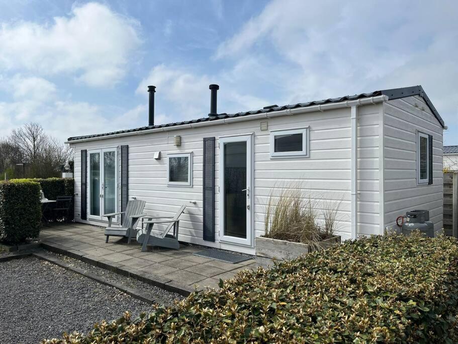 Chalet + Tiny House Nabij Strand Petten Eksteriør bilde
