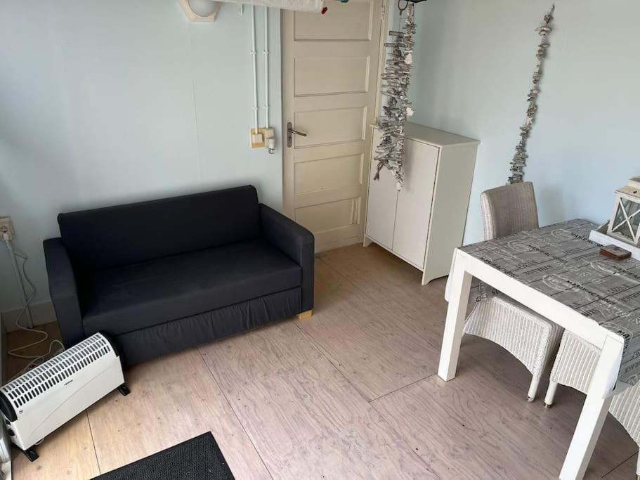 Chalet + Tiny House Nabij Strand Petten Eksteriør bilde