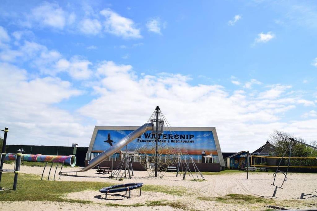 Chalet + Tiny House Nabij Strand Petten Eksteriør bilde