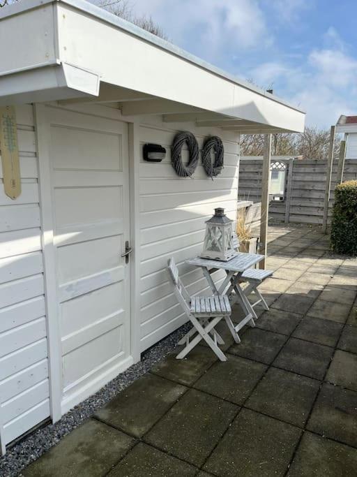 Chalet + Tiny House Nabij Strand Petten Eksteriør bilde