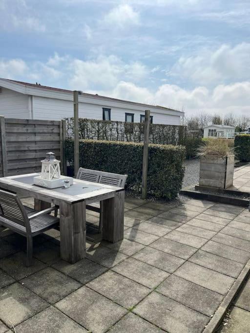 Chalet + Tiny House Nabij Strand Petten Eksteriør bilde